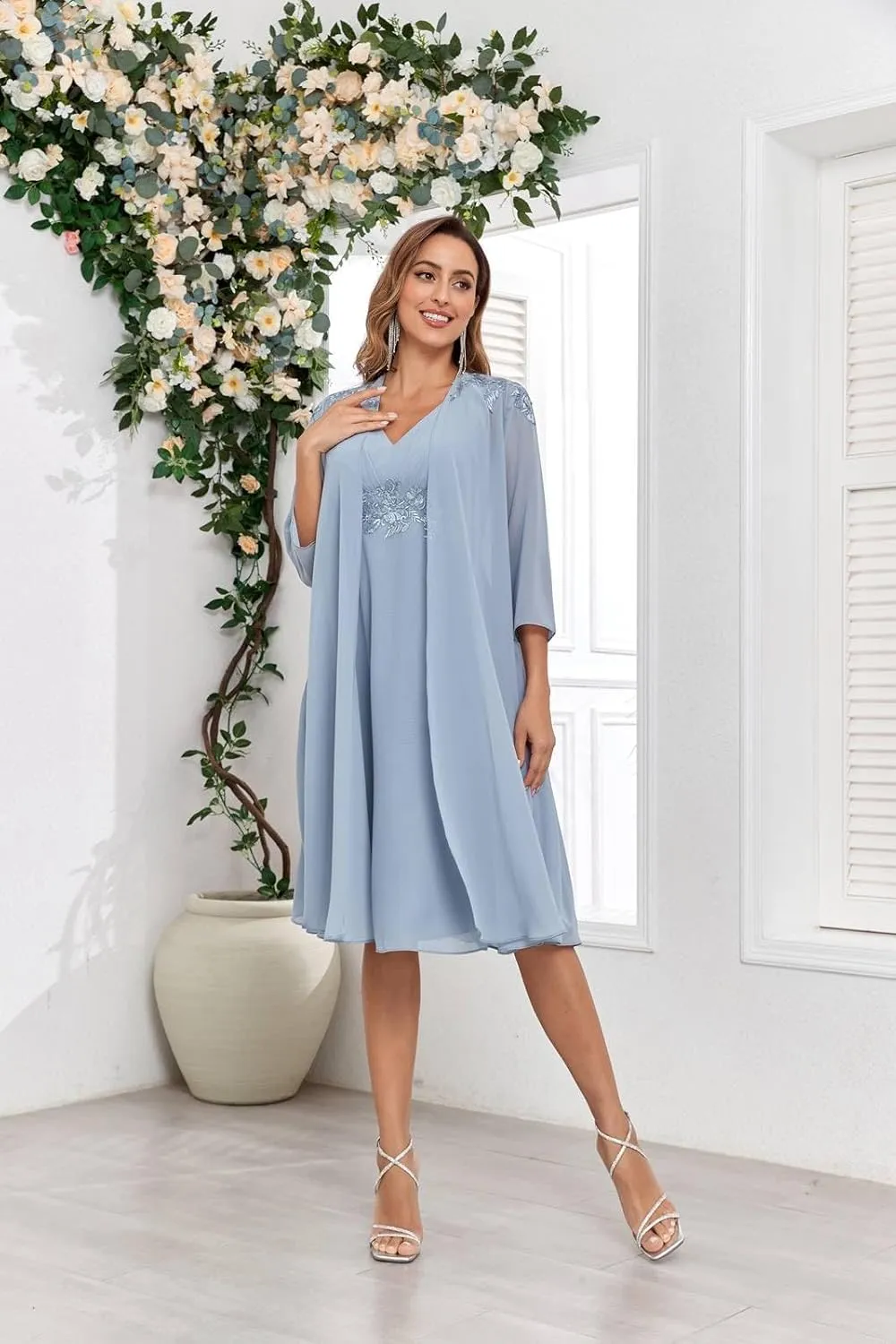 BONOYUER 2 Piece Mother of The Bride Dresses for Wedding with Jacket Lace Applique Formal Wedding Guest Dress