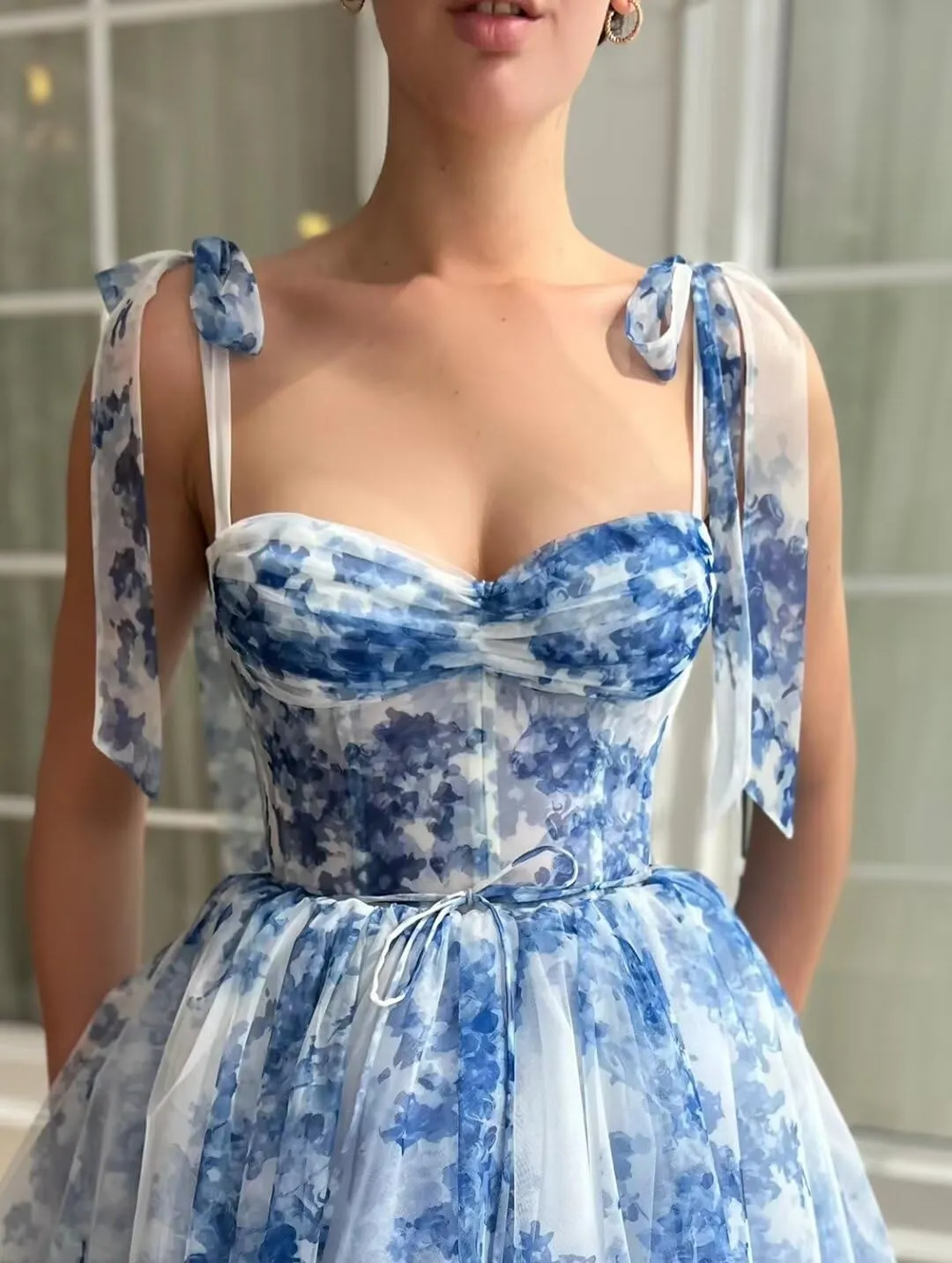 Cute Tulle Blue and White Floral Print Prom Dress Long Senior Sweetheart Evening Gown with Pockets for Girls WD111
