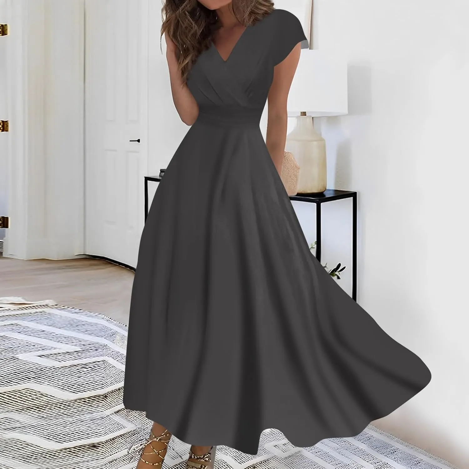 Dresses for Women 2025 Sleeveless Flowy Ruched Maxi Dress Wrap V Neck Floral Print Sundress Trendy Boho Dress