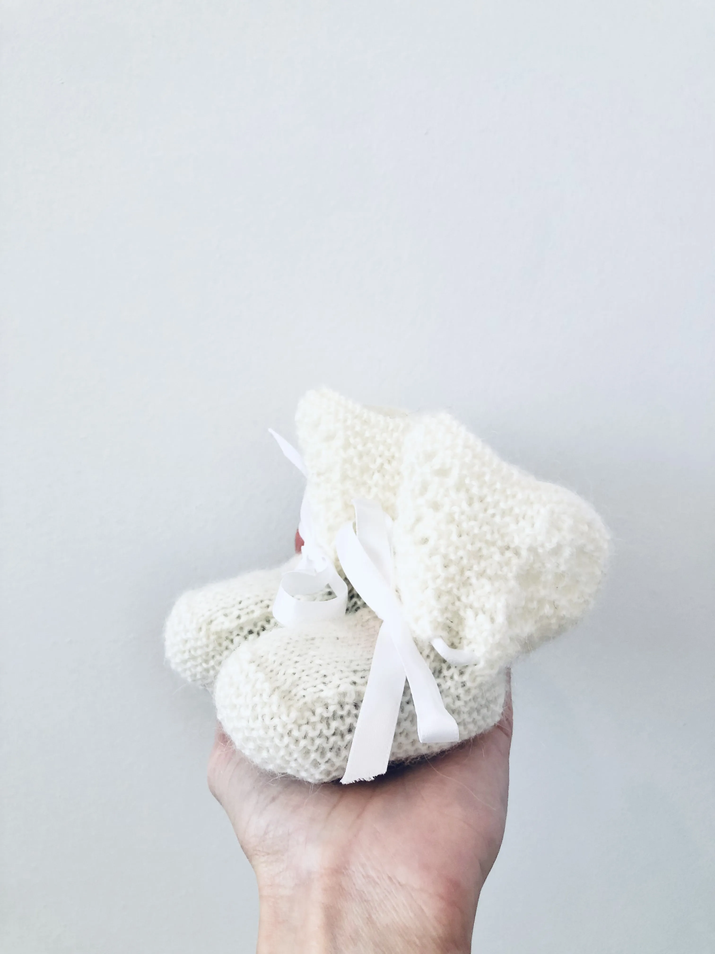Handknit Booties - Cream // Baby