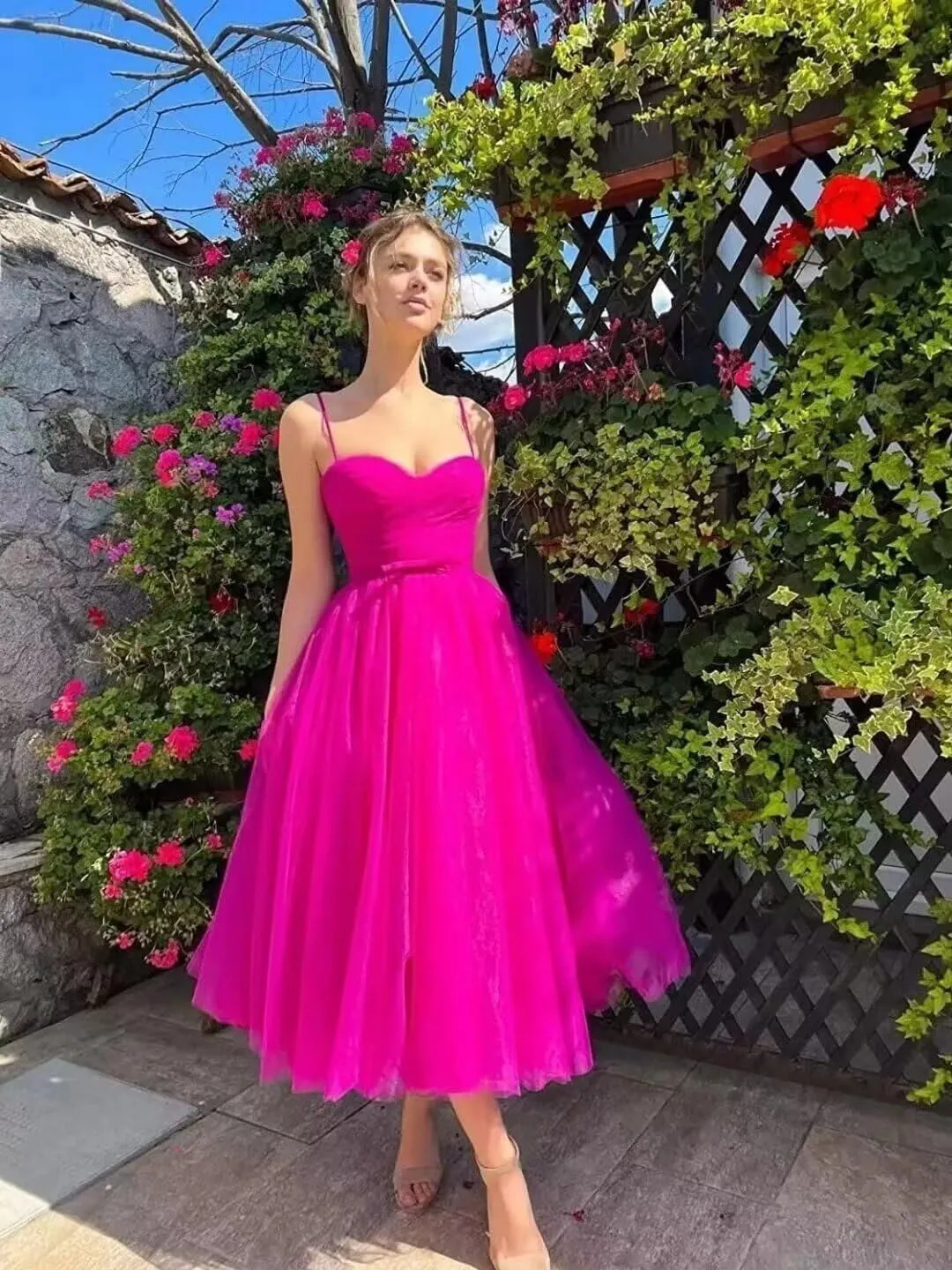 Off Shoulder Prom Dresses for Women Tea Length Tulle Ball Gown Backless A-Line Formal Evening Party Gowns