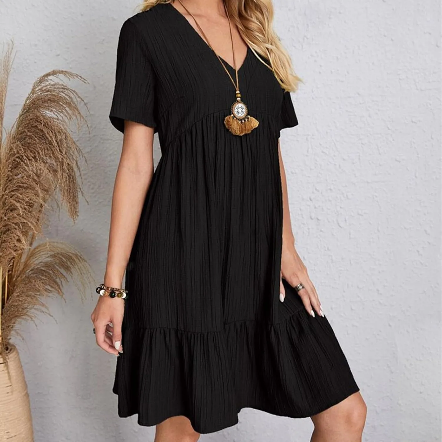 Summer Dresses for Women 2025 Trendy Short Sleeve Pleated Midi Dress Casual Flowy V Neck Elegant Beach Sundresses