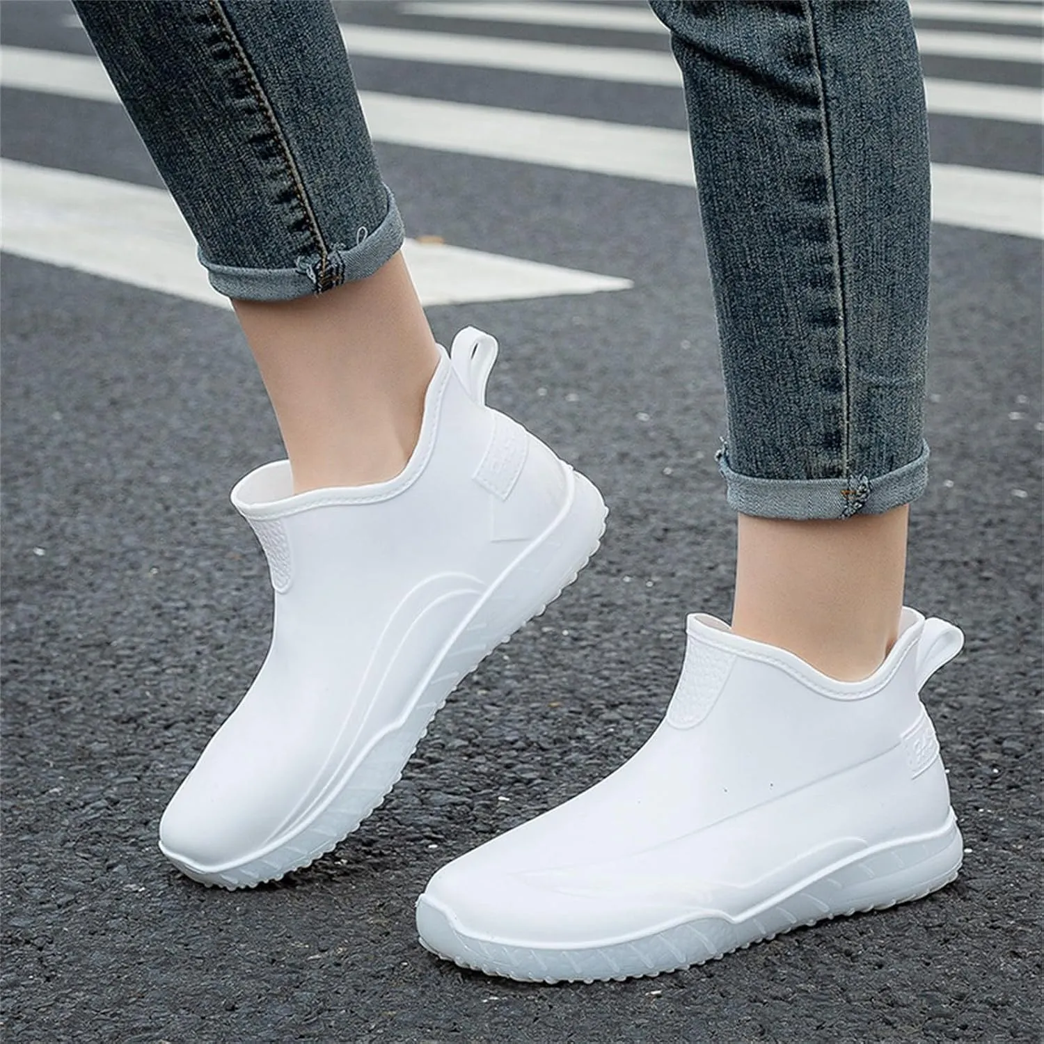 Women's Rain Boots Waterproof Insulated Rubber Boots Anti-Slip Short Garden Sports Shoes for Mud Yard Farm Working