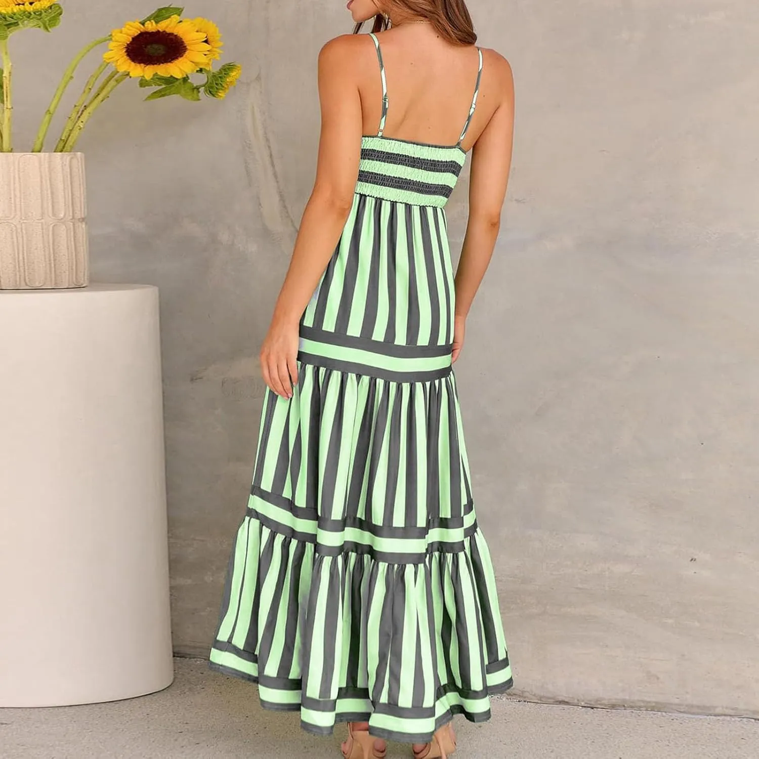 Womens Striped Maxi Dress Summer Fashion Slim Strap Sleeveless Cutout Long Dress Flowy Swing Beach Sundress 2025