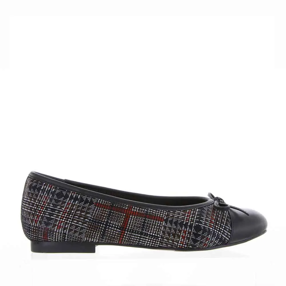 ZIERA CHELSEA BLACK RED CHECK